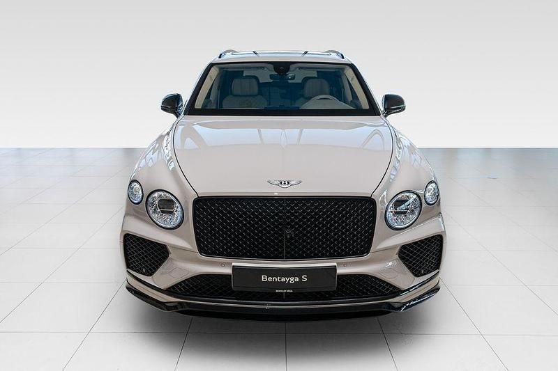 Gebraucht Bentley Bentayga 551 PS (405 kW) 2023 Beige SUV