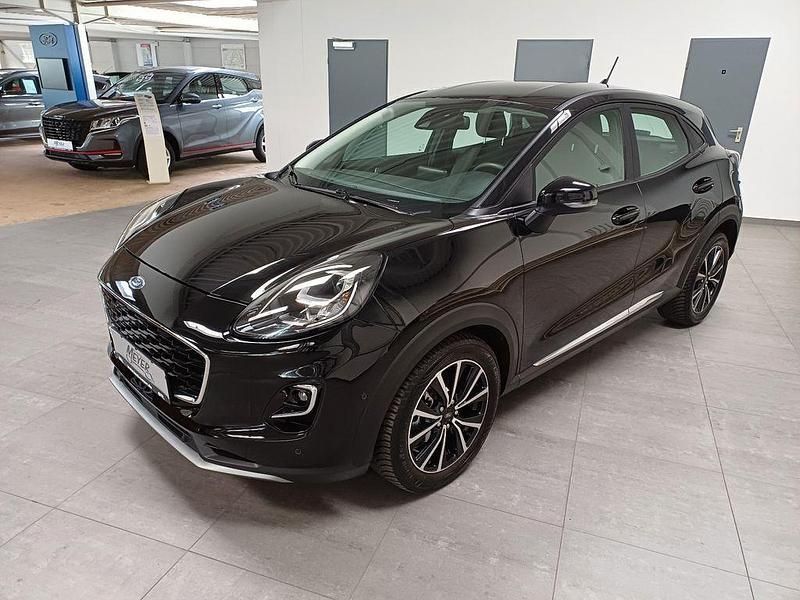 Black metallic Gebraucht 2021 Ford Puma Titanium SUV | 18.450 € (Fairer Preis) - Bild 1/3