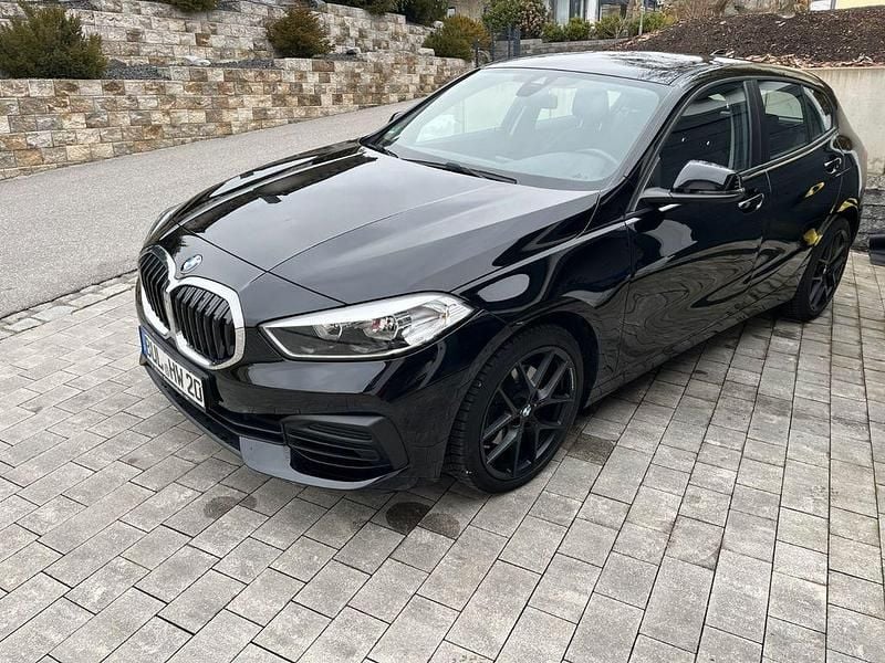 Gebraucht BMW 116 Sport Line 109 PS (80 kW) 2021 Schwarz Kleinwagen