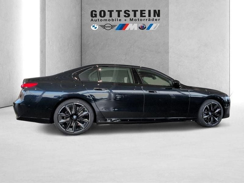 Neu BMW i7 M Sport 334 kW (455 PS) 2025 Carbonschwarz Limousine