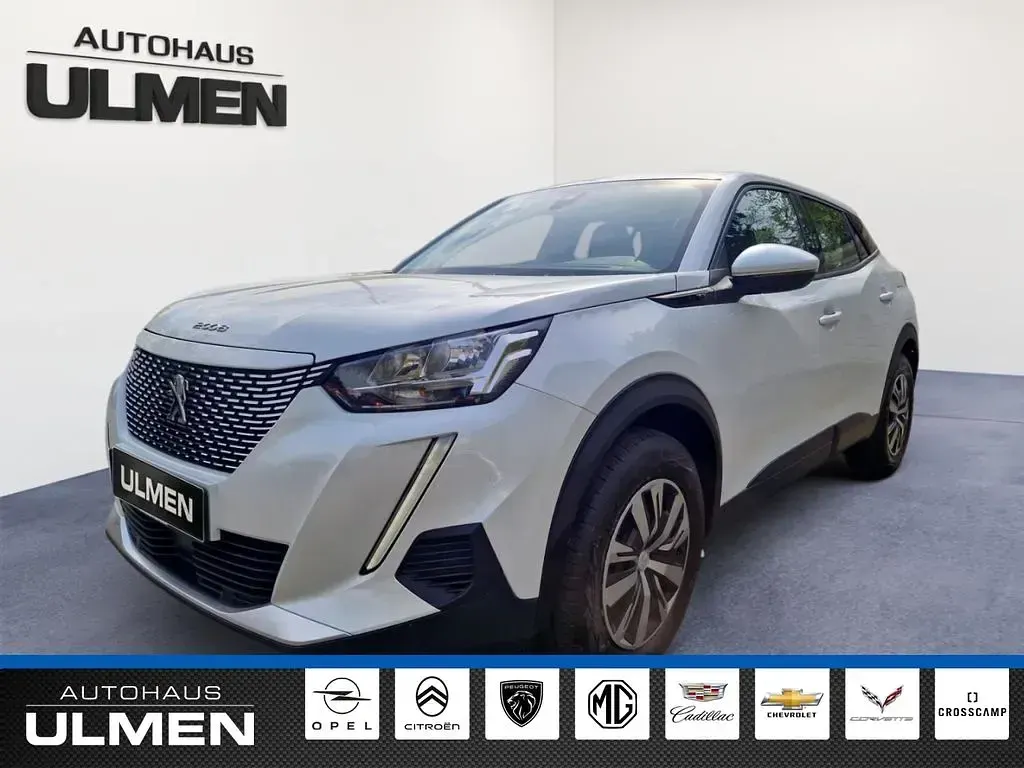 Gebraucht Peugeot e-2008 Active 100 kW (136 PS) 2021 Weiss SUV
