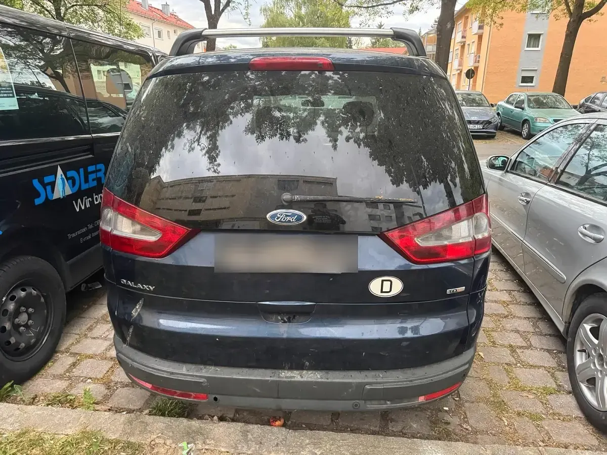 Gebraucht Ford Galaxy 131 PS (96 kW) 2007 Blau Van / Kleinbus
