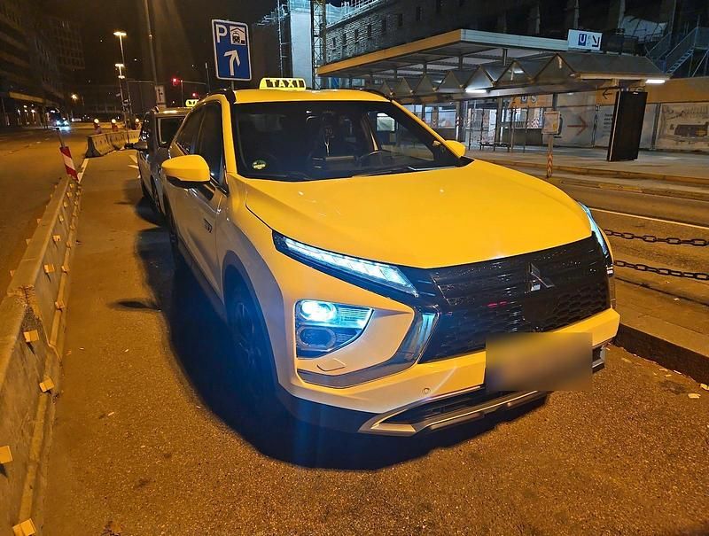 Gebraucht Mitsubishi Eclipse Cross 188 PS (138 kW) 2021 Weiß SUV