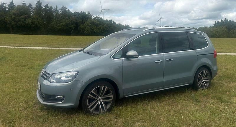 Grau Gebraucht 2014 VW Sharan Cup Van / Kleinbus | 9.900 € (Guter Preis) - Bild 1/4