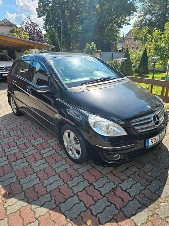 Schwarz Gebraucht 2006 Mercedes B170 Van / Kleinbus | 2.800 € (Fairer Preis) - Bild 1/4