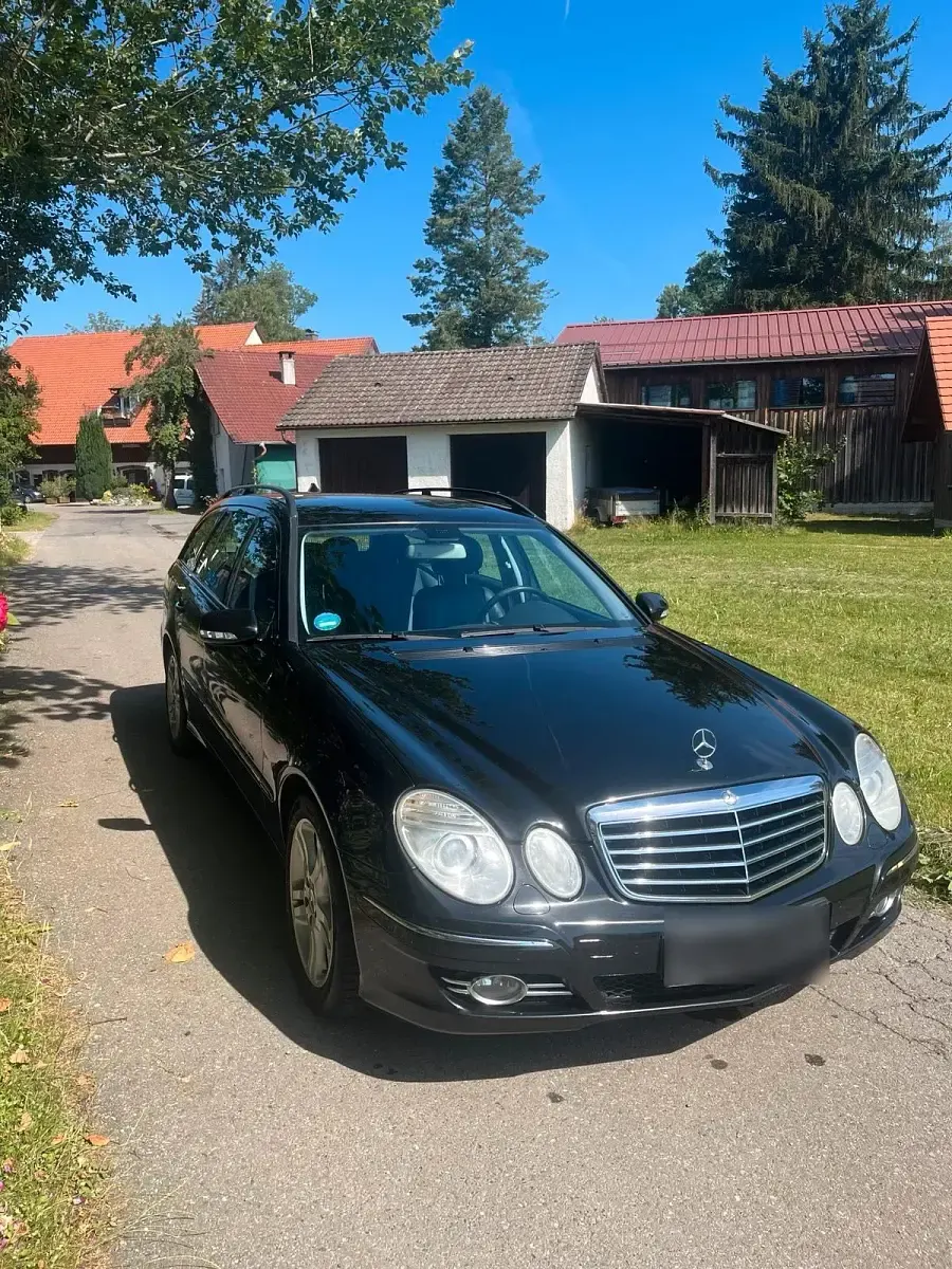 Gebraucht Mercedes E280 190 PS (139 kW) 2009 Schwarz Kombi