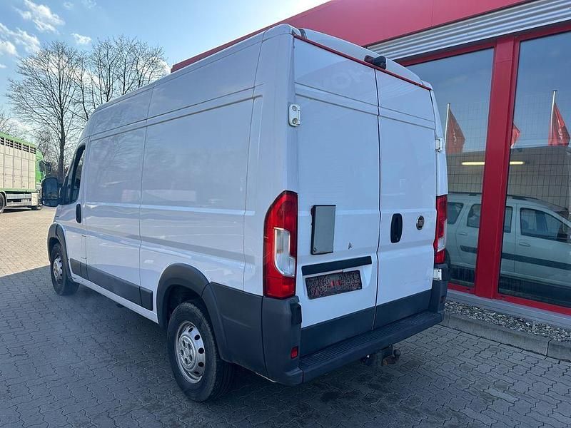 Gebraucht Fiat Ducato 131 PS (96 kW) 2018 Weiß Van