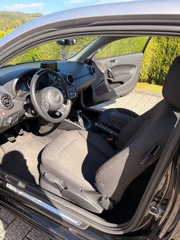 Gebraucht Audi A1 90 PS (66 kW) 2015 Schwarz Limousine