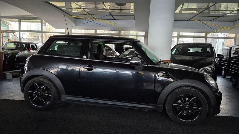 Gebraucht Mini ONE Salt 75 PS (55 kW) 2014 Schwarz Kleinwagen