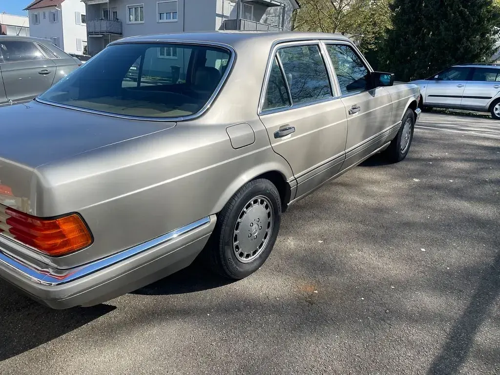 Gebraucht Mercedes S300 SE 180 PS (132 kW) 1986 Silber Limousine