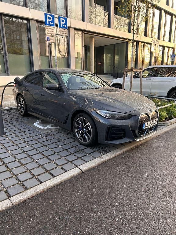 Gebraucht BMW i4 M Sport 250 kW (340 PS) 2024 Grau Limousine