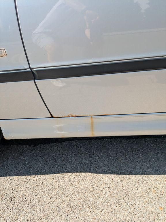 Silber Gebraucht 2000 BMW 523 Limousine | 1.800 € (Superpreis) - Bild 1/4