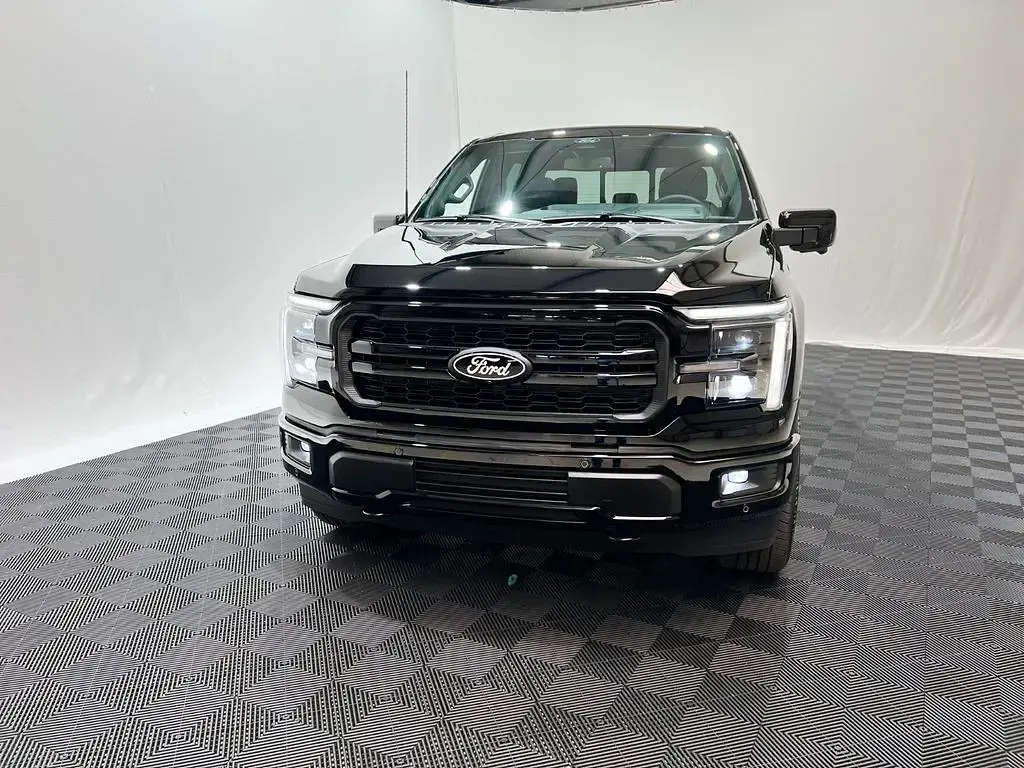 Neu Ford V8 Lariat 405 PS (297 kW) 2026 Schwarz SUV