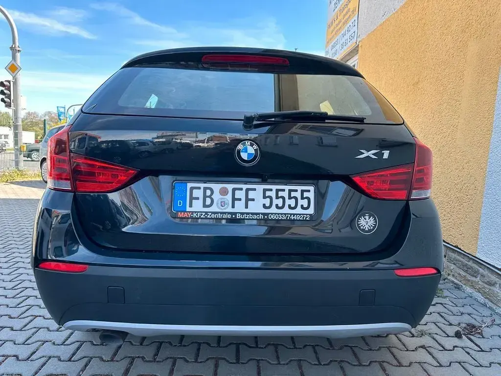 Używany BMW X1 177 KM (130 kW) 2011 Czarny SUV