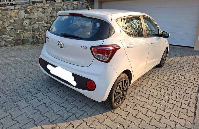 Gebraucht Hyundai i10 Select 67 PS (49 kW) 2018 Weiß Kleinwagen