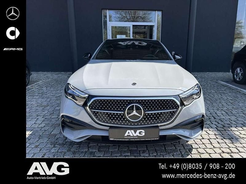 Gebraucht Mercedes E300 AMG line 313 PS (230 kW) 2026 Grau Limousine