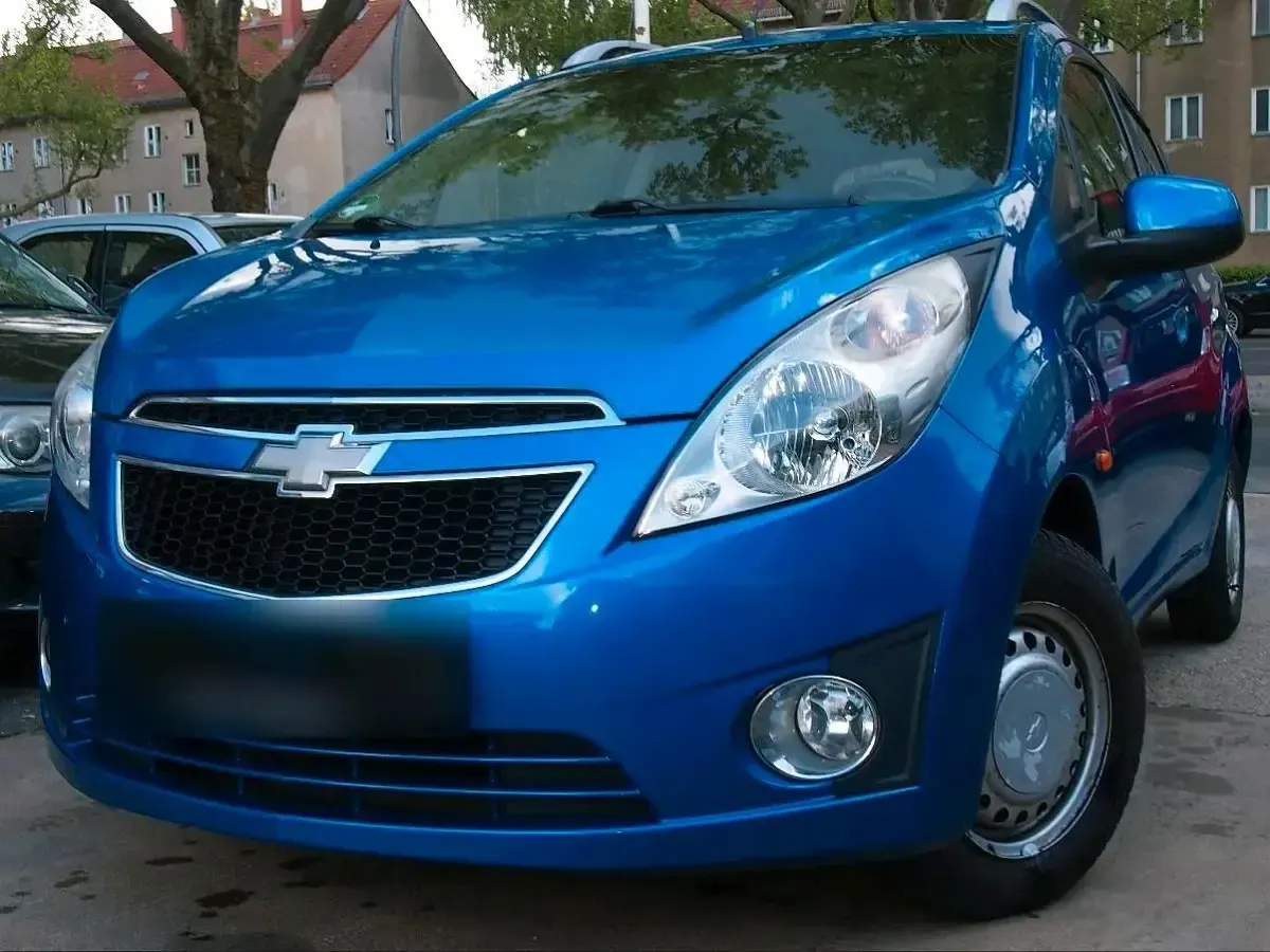 Gebraucht Chevrolet Spark 85 PS (62 kW) 2011 Blau Kleinwagen