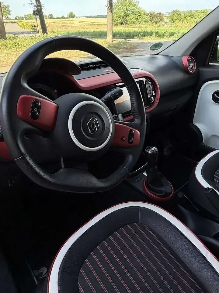 Gebraucht Renault Twingo Le Coq Sportif 73 PS (53 kW) 2020 Weiß Kleinwagen