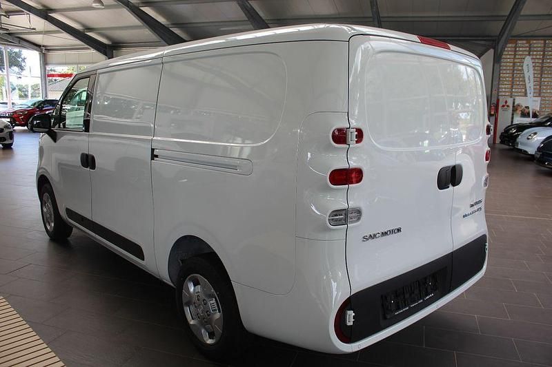 Neu Maxus eDeliver 5 119 kW (163 PS) 2025 Weiß Van