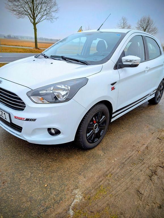 Gebraucht Ford Ka Plus ST-Line 69 PS (50 kW) 2017 Weiß Kleinwagen