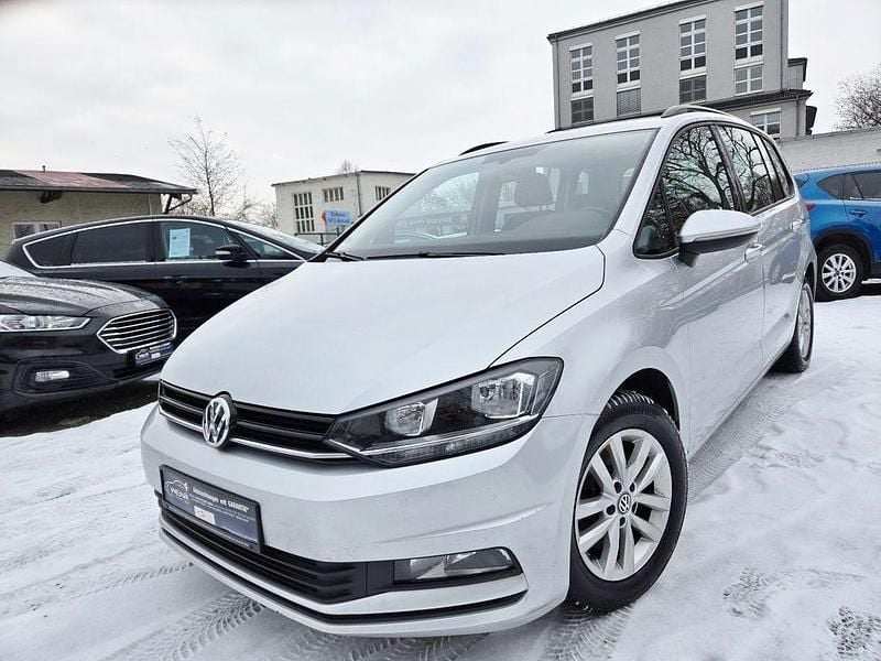 Silber Gebraucht 2017 VW Touran Van / Kleinbus | 12.900 € (Superpreis) - Bild 1/4