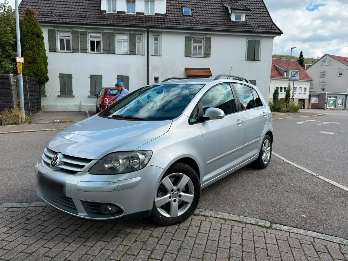Gebraucht VW Golf Plus Cross 160 PS (117 kW) 2008 Silber Limousine