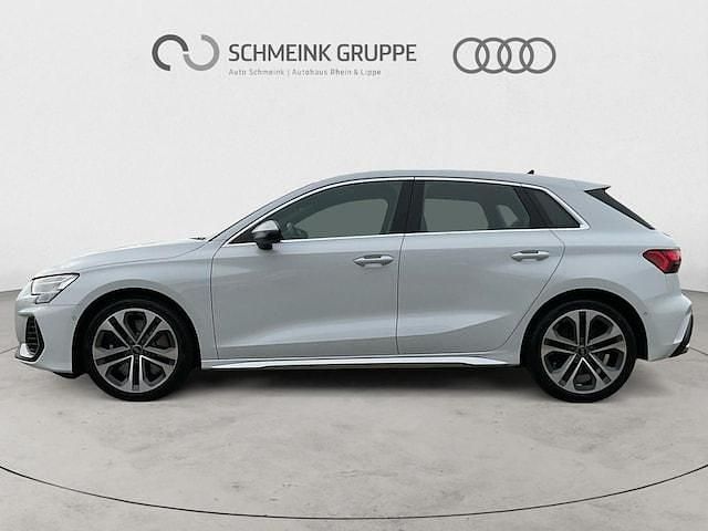 Gebraucht Audi S3 Ambiente 333 PS (244 kW) 2024 Gletscherweiß metallic Limousine
