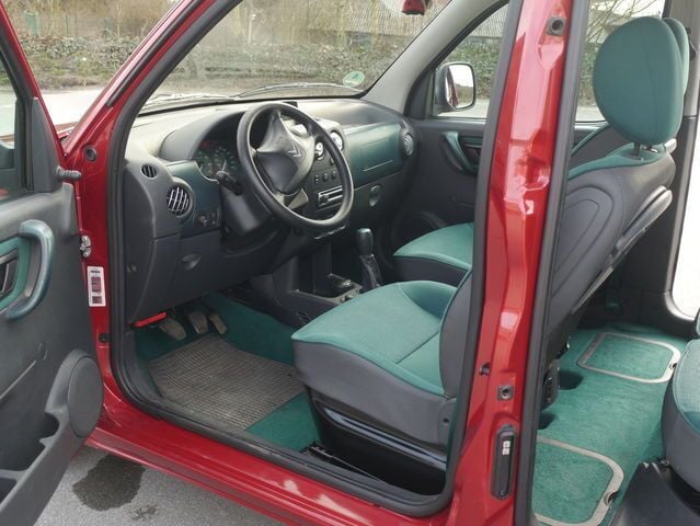 Gebraucht Citroën Berlingo 102 PS (75 kW) 2005 Rot metallic Van / Kleinbus