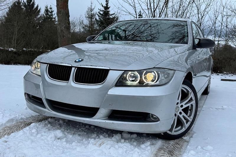 Silber Gebraucht 2006 BMW 320 Limousine | 3.600 € (Guter Preis) - Bild 1/4