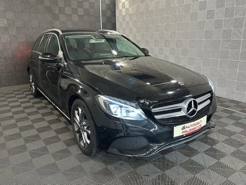 Schwarz Gebraucht 2018 Mercedes C180 Avantgarde Kombi | 18.770 € (Fairer Preis) - Bild 1/4