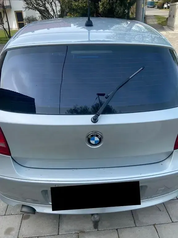 Second-hand BMW 116 122 CP (89 kW) 2009 Argintiu Hatchback