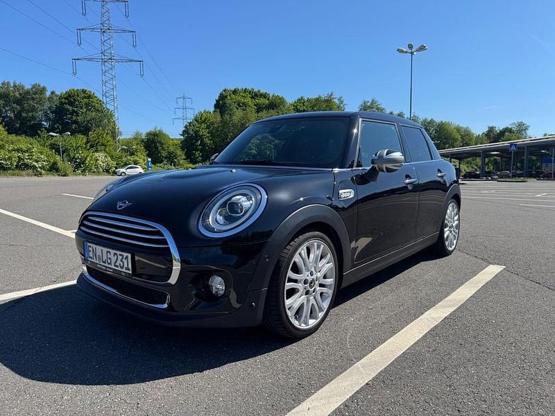 Schwarz Gebraucht 2018 Mini Cooper Kleinwagen | 15.500 € (Guter Preis) - Bild 1/4
