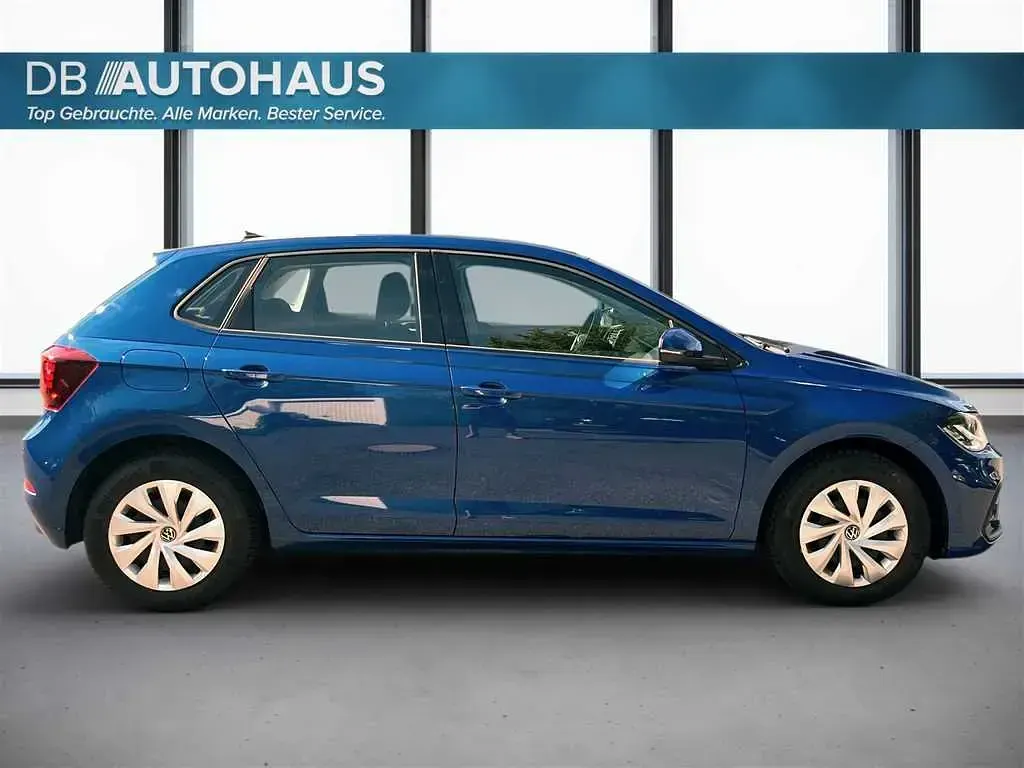 Gebraucht VW Polo Life 95 PS (69 kW) 2024 Blau Kleinwagen