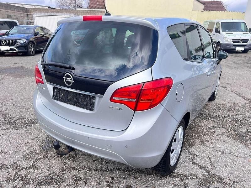 Gebraucht Opel Meriva 120 PS (88 kW) 2013 Silber Van / Kleinbus