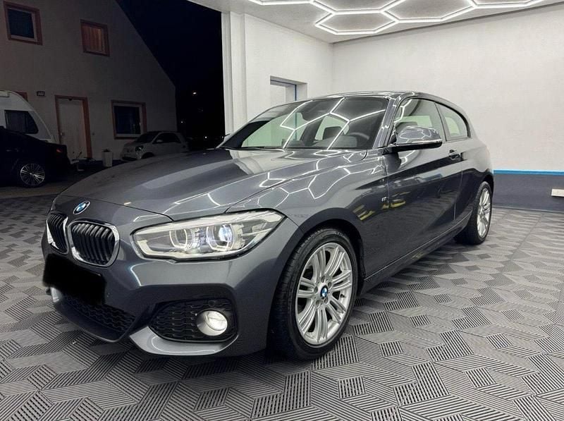 Grau Gebraucht 2016 BMW 116 M Sport Kleinwagen | 10.950 € (Fairer Preis) - Bild 1/4
