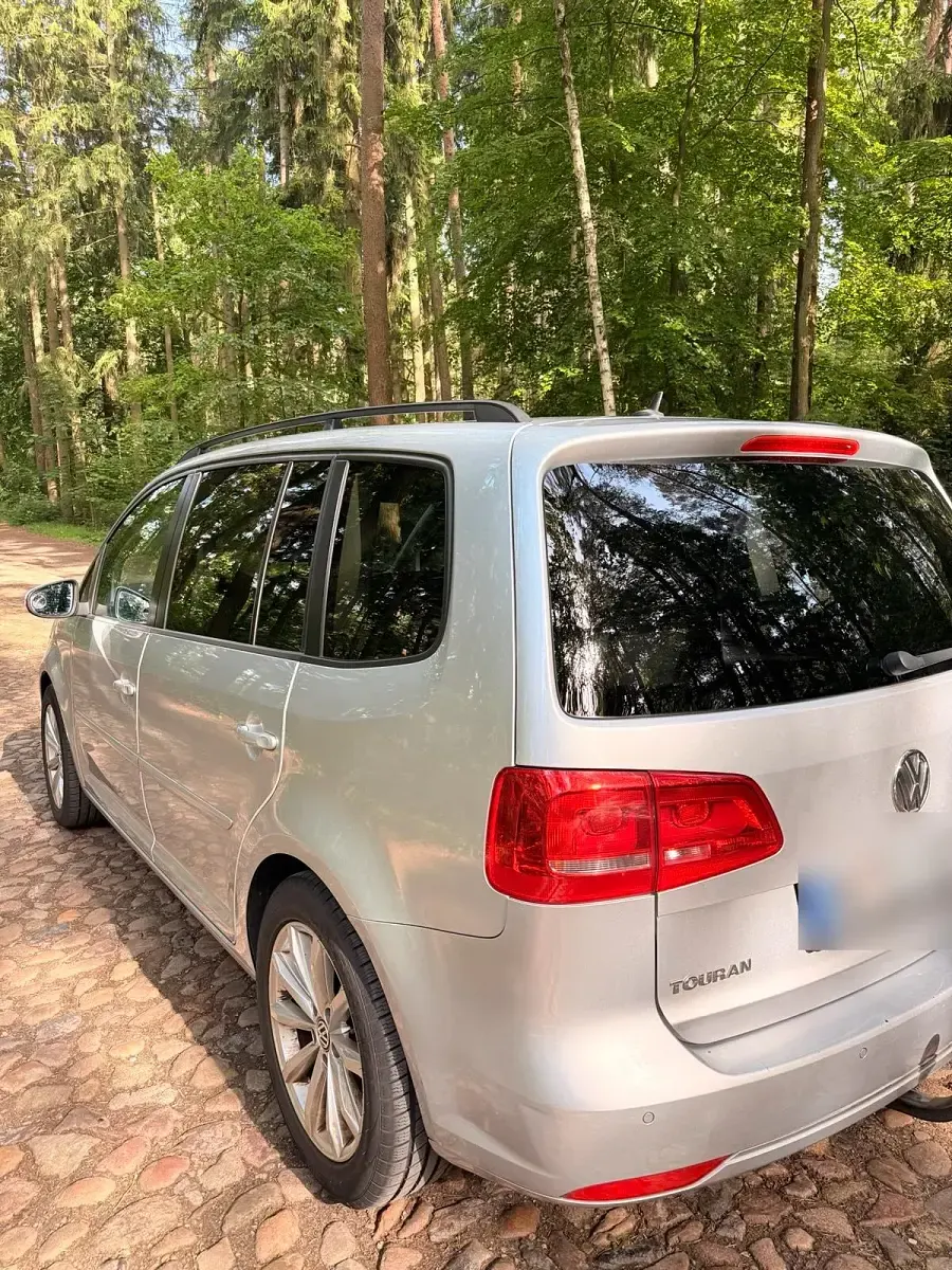 Gebraucht VW Touran 140 PS (102 kW) 2011 Grau Van / Kleinbus