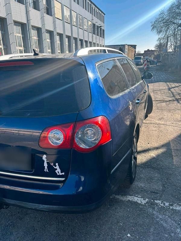 Gebraucht VW Passat 170 PS (125 kW) 2010 Blau Kombi