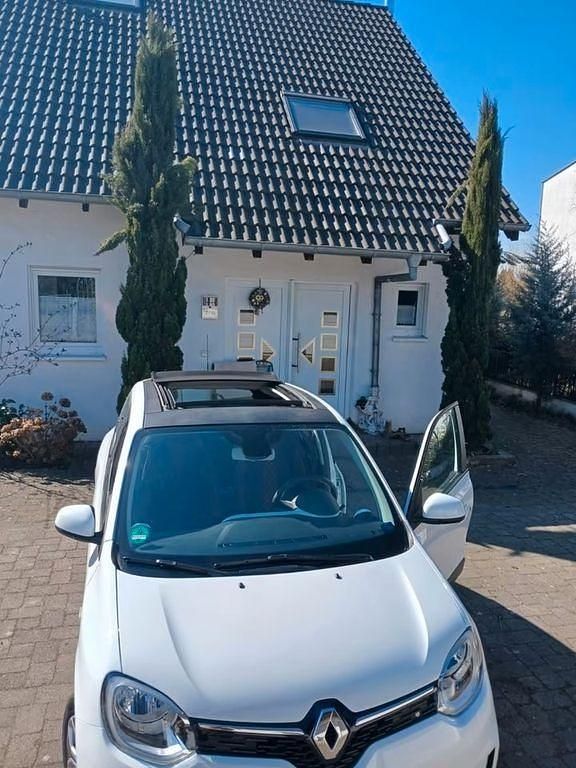 Weiß Gebraucht 2022 Renault Twingo Intens Kleinwagen | 11.490 € (Superpreis) - Bild 1/4