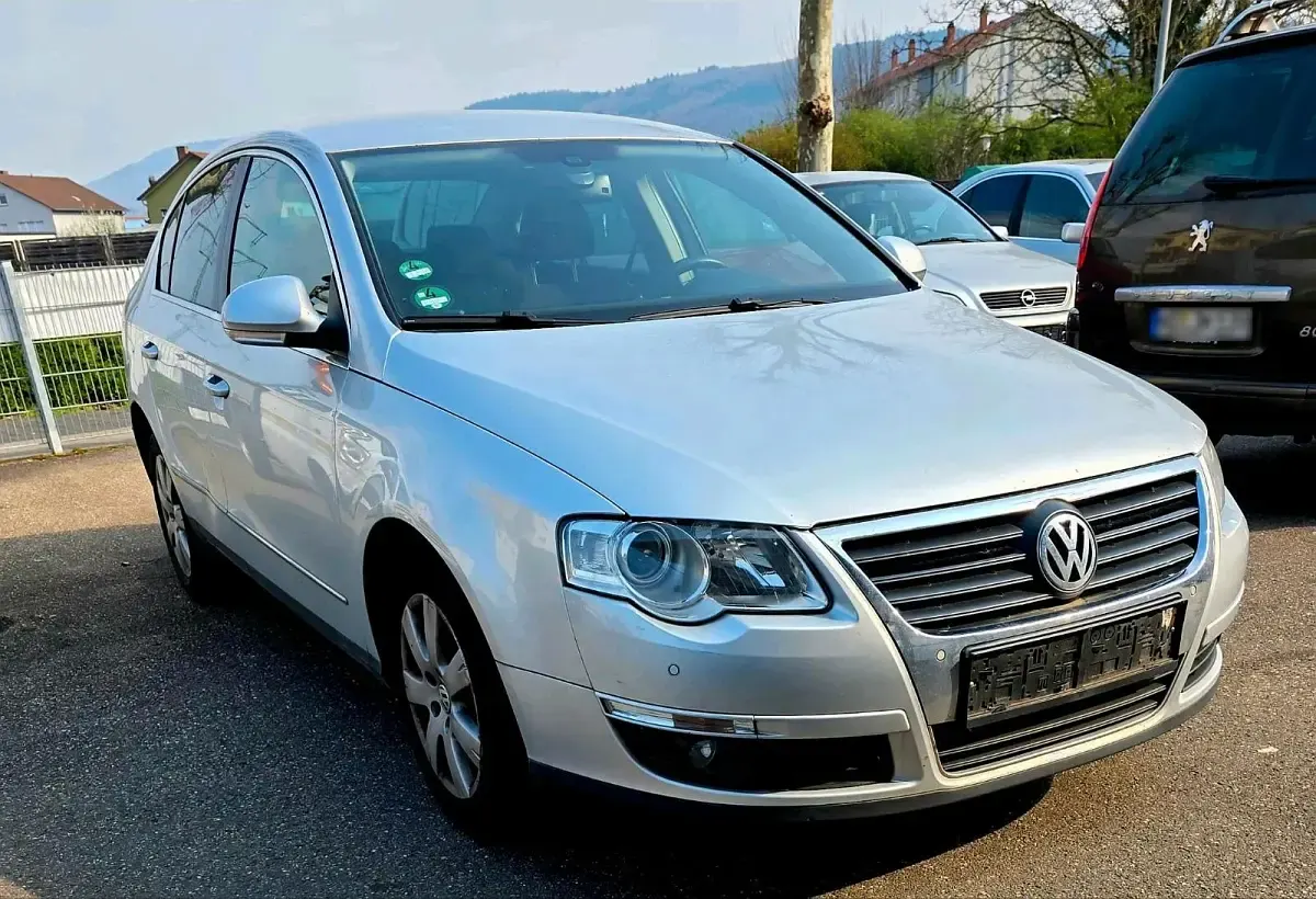 Usata VW Passat 140 CV (102 kW) 2007 Argento Berlina