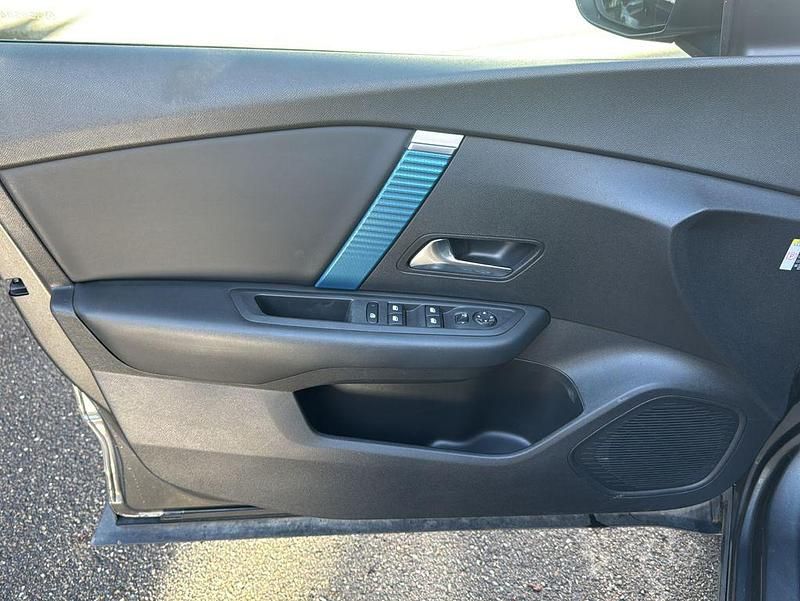 Gebraucht Citroën e-C4 Shine 100 kW (136 PS) 2021 Grau Limousine