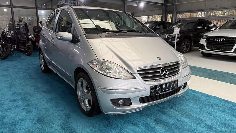 Gebraucht Mercedes A180 109 PS (80 kW) 2008 Silber Limousine