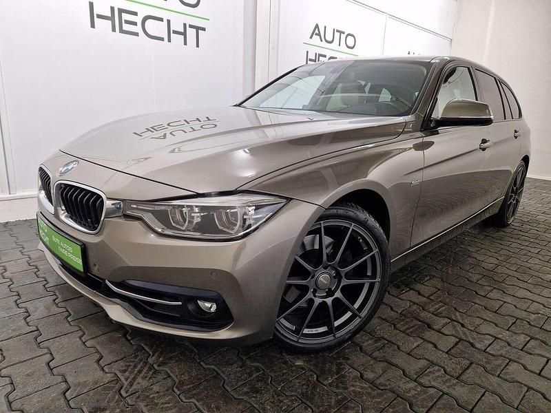 Gebraucht BMW 330 Sport Line 252 PS (185 kW) 2017 Platinsilber Kombi