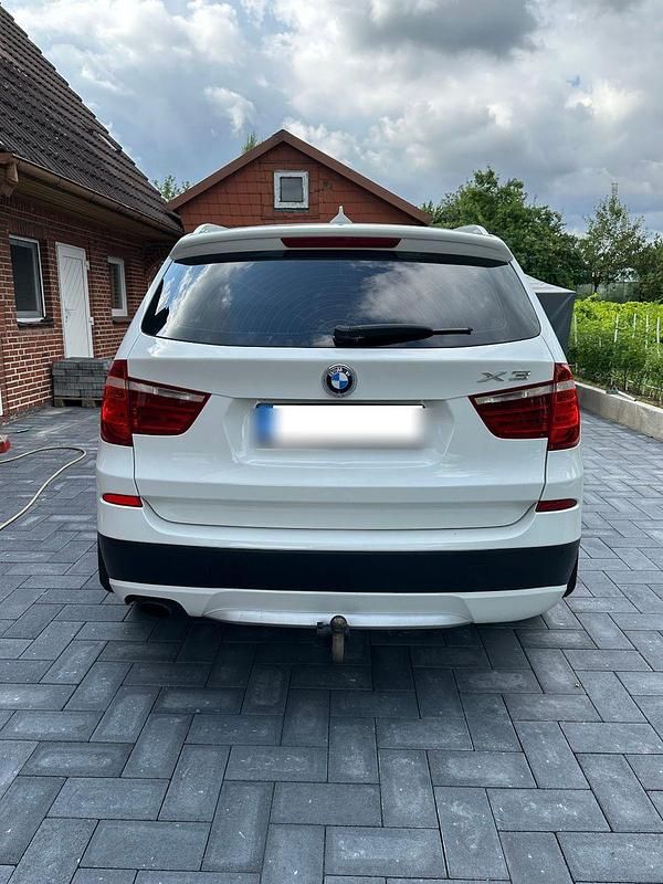Gebraucht BMW X3 184 PS (135 kW) 2011 Weiß SUV