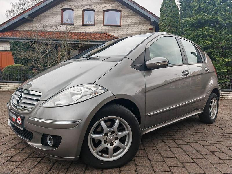 Grau Gebraucht 2005 Mercedes A170 Elegance Limousine | 3.999 € (Fairer Preis) - Bild 1/3