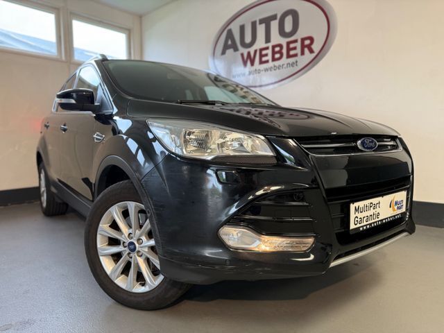 Pantherschwarz metallic Gebraucht 2015 Ford Kuga Titanium SUV | 13.890 € (Fairer Preis) - Bild 1/4