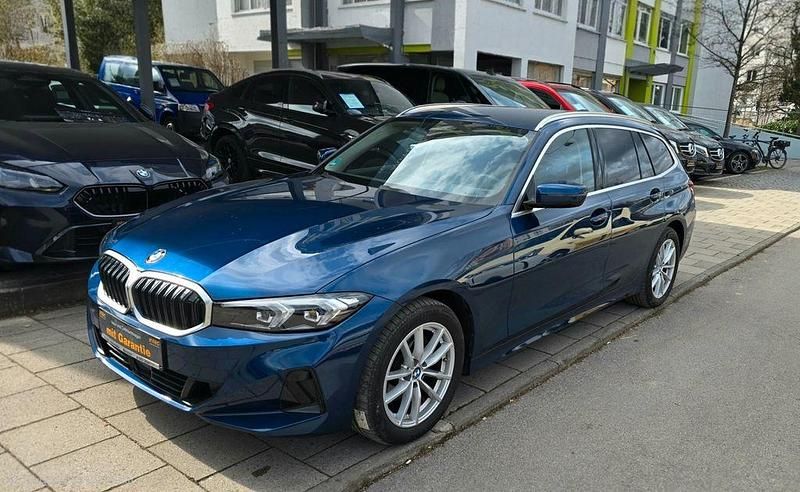 Gebraucht BMW 320 190 PS (139 kW) 2024 Blau Limousine