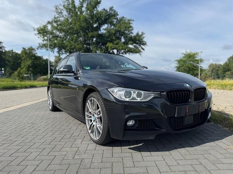 Schwarz Gebraucht 2013 BMW 335 Shadowline Kombi | 19.800 € (Etwas zu teuer) - Bild 1/4