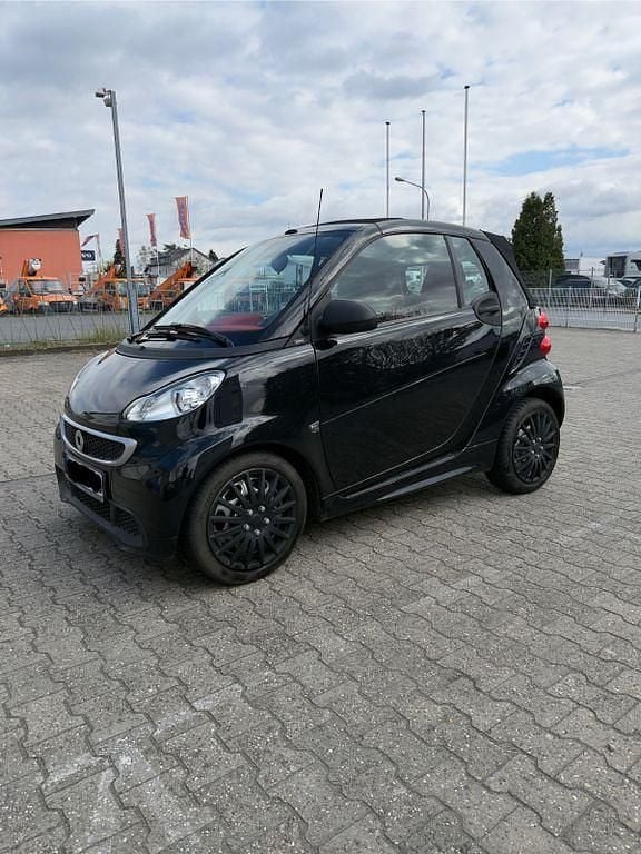 Schwarz Gebraucht 2012 Smart ForTwo Cabrio Cabrio | 5.990 € (Fairer Preis) - Bild 1/4