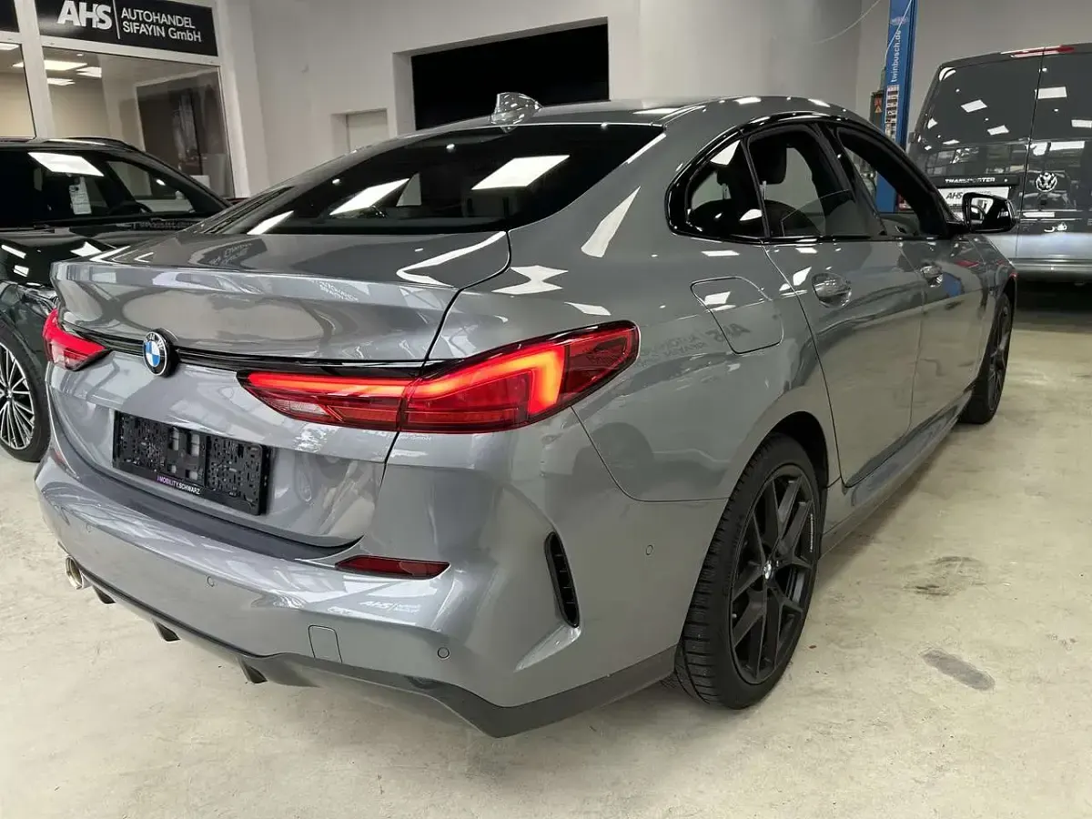 Gebraucht BMW 218 M Sport 136 PS (100 kW) 2024 Skyscraper grau metallic Coupé
