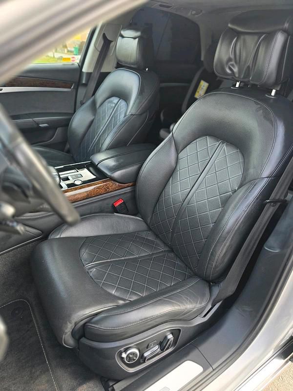 Gebraucht Audi A8 350 PS (257 kW) 2010 Silber Limousine